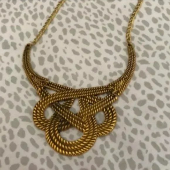 🛍️ 2 For $15 🛍️ Textured Knot Metal Necklace - Picture 7 of 9
